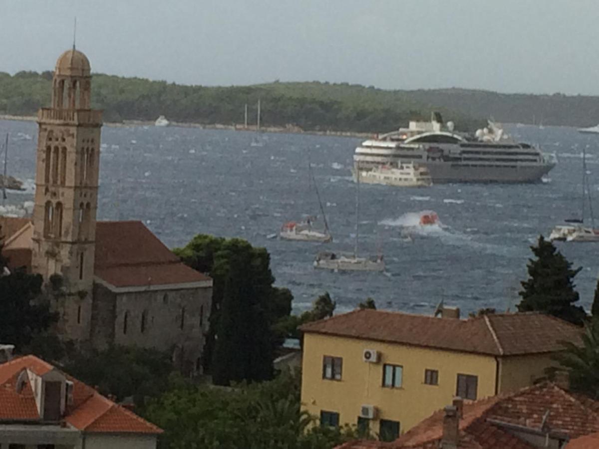 Apartment Elena 40 M2 With Beautiful Wide Sea Views 3 Stars Hvar Town Exterior foto